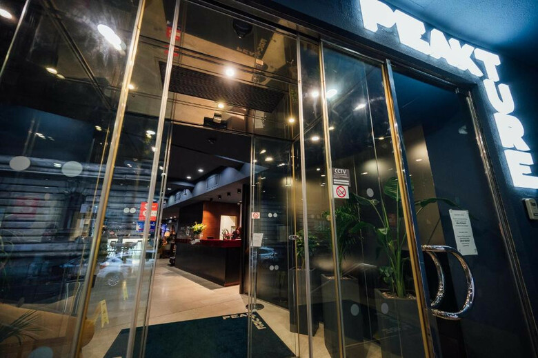 Peakture Hotel