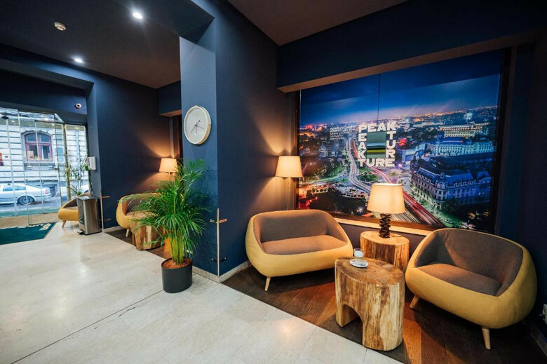 Peakture Hotel
