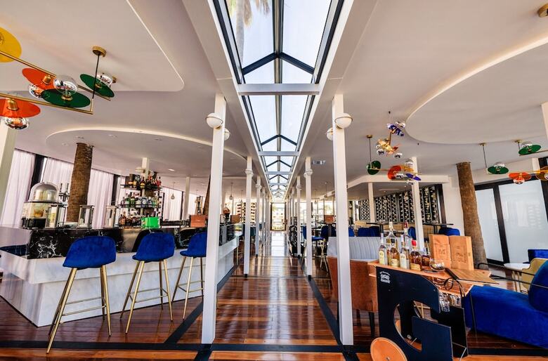 Aparthotel New Folias