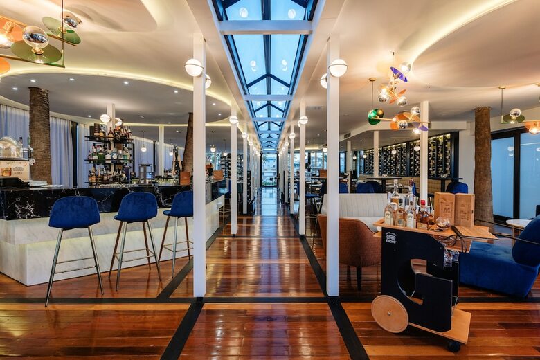 Aparthotel New Folias