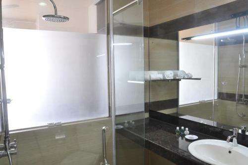 Hotel Laya Beach