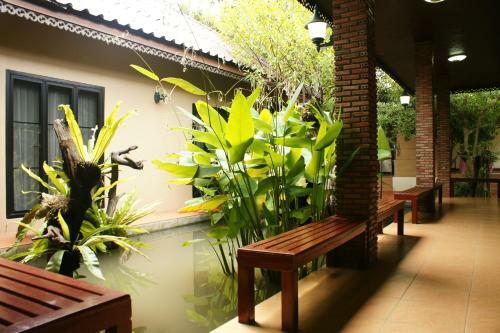 Juntra Resort & Hotel