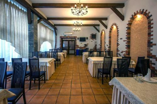 Tourist Hotel