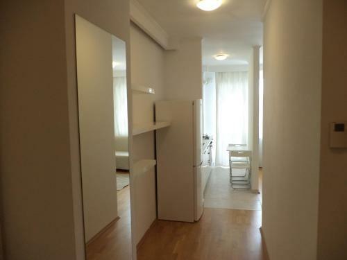 North Lane Apartment
