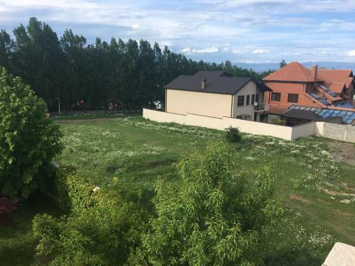 Tskneti Mountain Villa