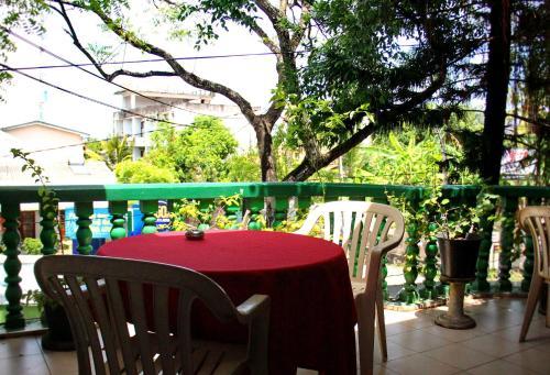 Hostal Golden Bridge