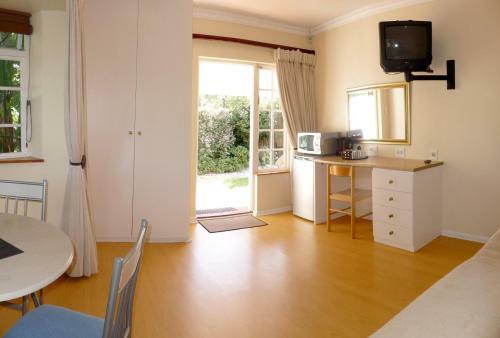 Somer Place B&B