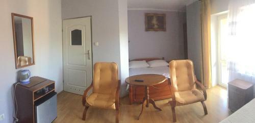 Hostal Pensjonat Przy B?oniach