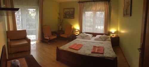 Hostal Pensjonat Przy B?oniach