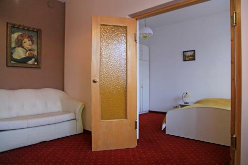 Hostal Centrum Konferencyjne Ibib Pan