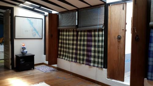 Experience Island Heritage Home