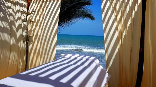 Hotel Hospedaje Cueva Beach