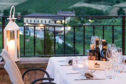 Hostal Agriturismo Acetaia Sereni