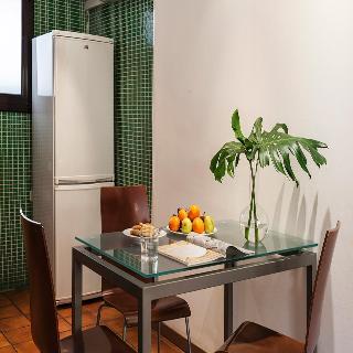 Ainb Las Ramblas-guardia Apartments