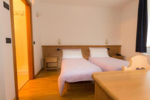 Hostal Affittacamere La Ferrata