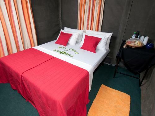 Hotel Mahoora Tented Safari Camp - Bundala
