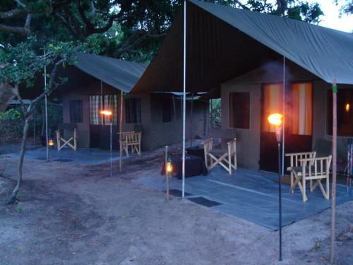 Hotel Mahoora Tented Safari Camp - Bundala