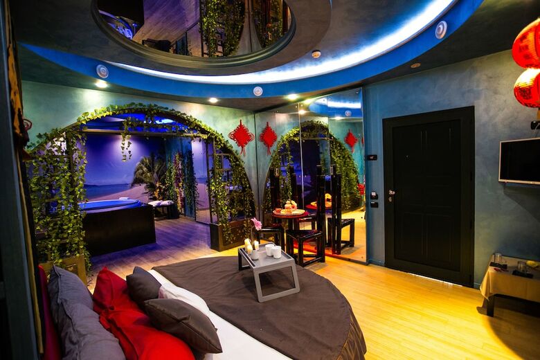 Silk Motel