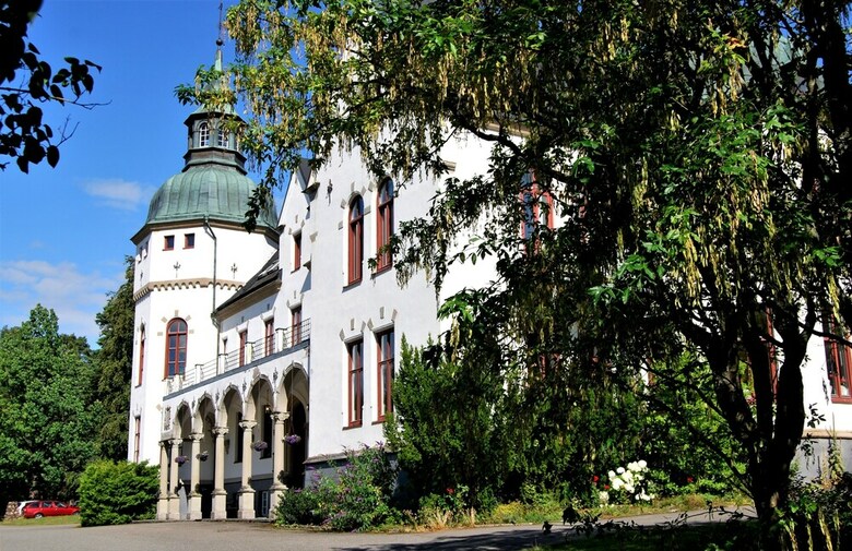 Hostal Hellidens Slott Och Vandrarhem