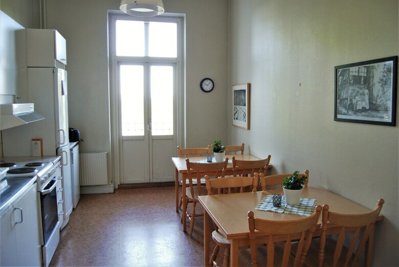 Hostal Hellidens Slott Och Vandrarhem