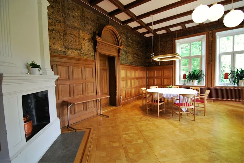 Hostal Hellidens Slott Och Vandrarhem