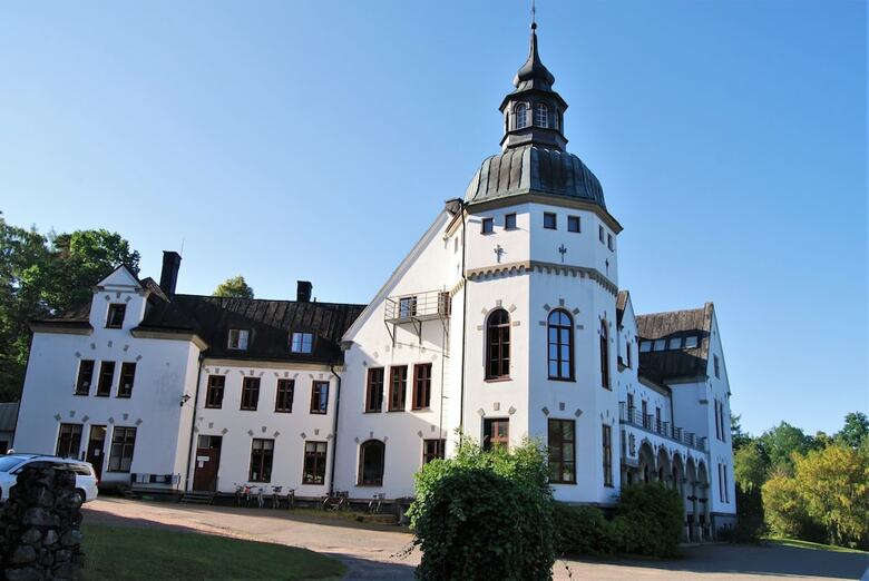 Hostal Hellidens Slott Och Vandrarhem