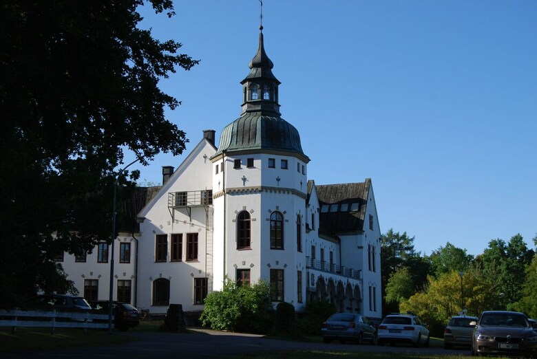 Hostal Hellidens Slott Och Vandrarhem