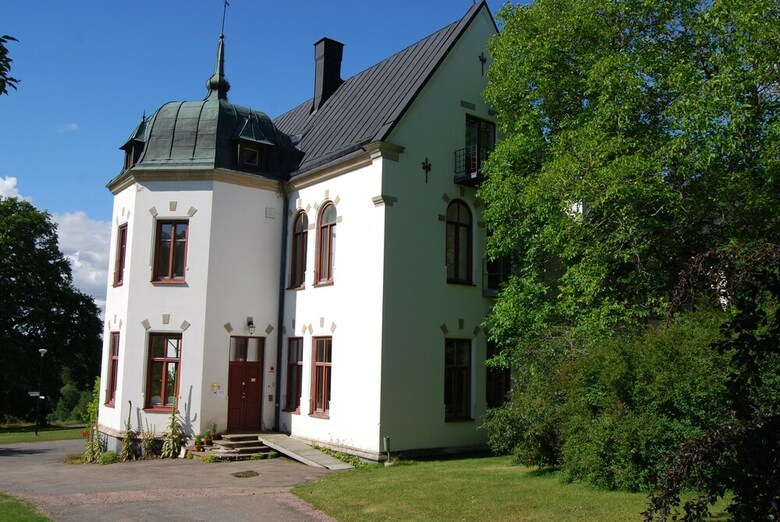 Hostal Hellidens Slott Och Vandrarhem