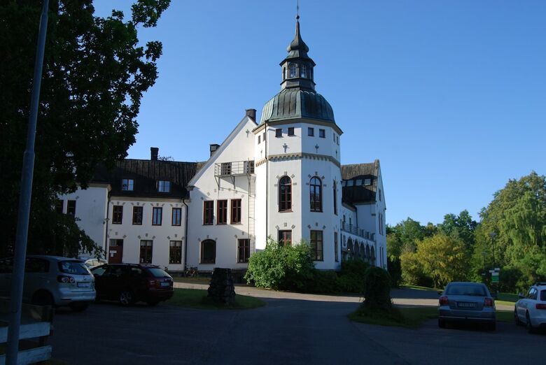 Hostal Hellidens Slott Och Vandrarhem