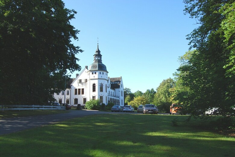 Hostal Hellidens Slott Och Vandrarhem