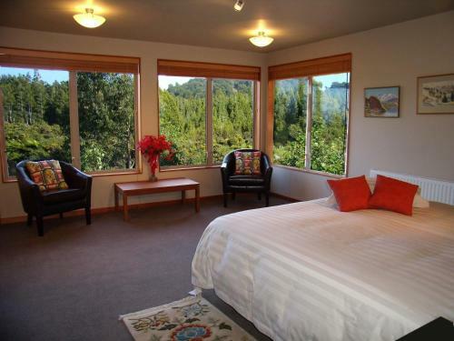 Hostal Paramata Lodge