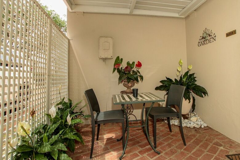 Hostal Chartwell Guest House