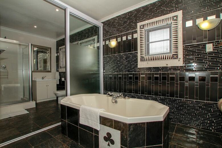 Hostal Chartwell Guest House