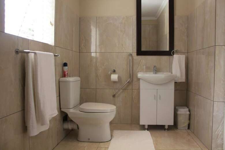 Hostal Chartwell Guest House