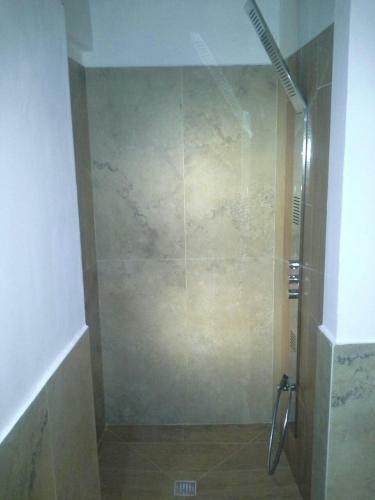 B&b44