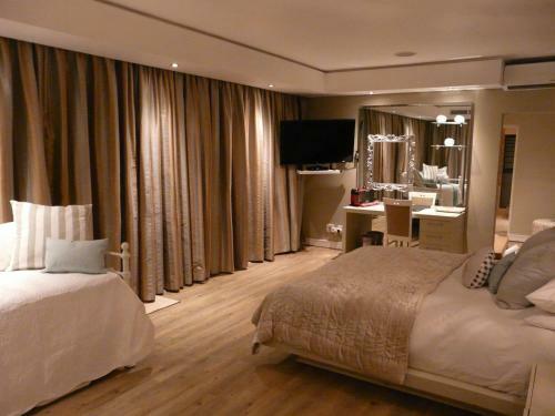 Hostal Laluxe