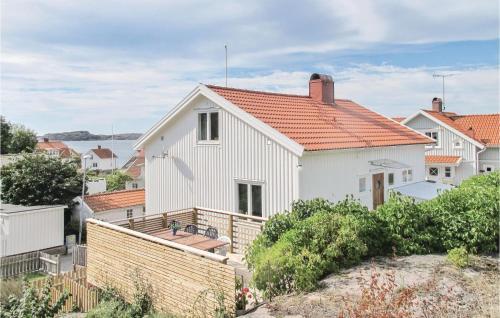 Holiday Home Bovallstrand Kaprifolgatan