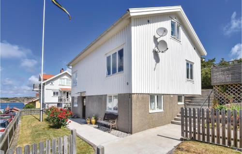 Holiday Home Bovallstrand Kaprifolgatan