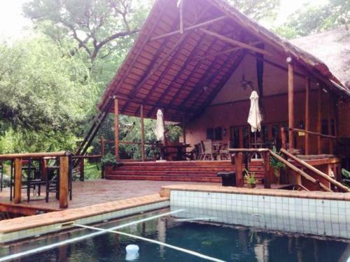 Zenzele River Lodge