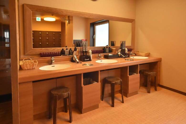 Hotel Dormy Inn Tomakomai