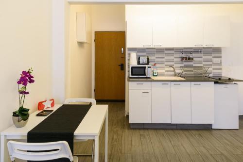 Frishman Apartments