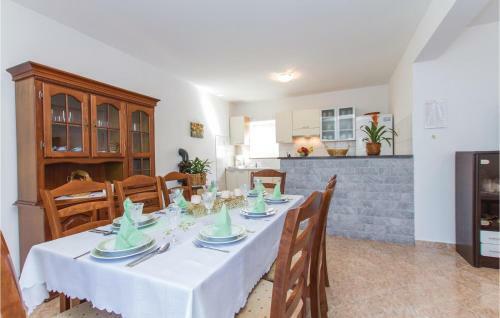 Holiday Home Kozljak Cr