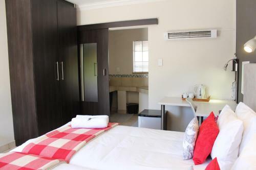 Hostal 3 Liebeloft Guest House