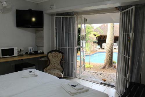 Hostal 3 Liebeloft Guest House