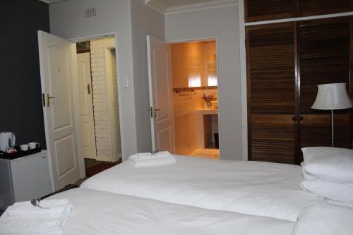 Hostal 3 Liebeloft Guest House