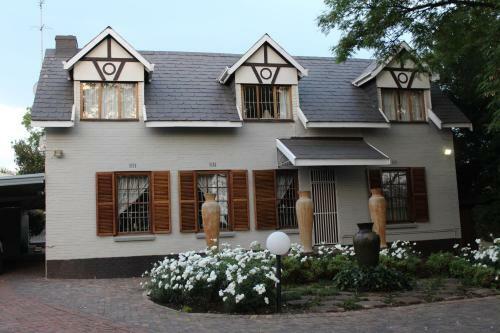 Hostal 3 Liebeloft Guest House