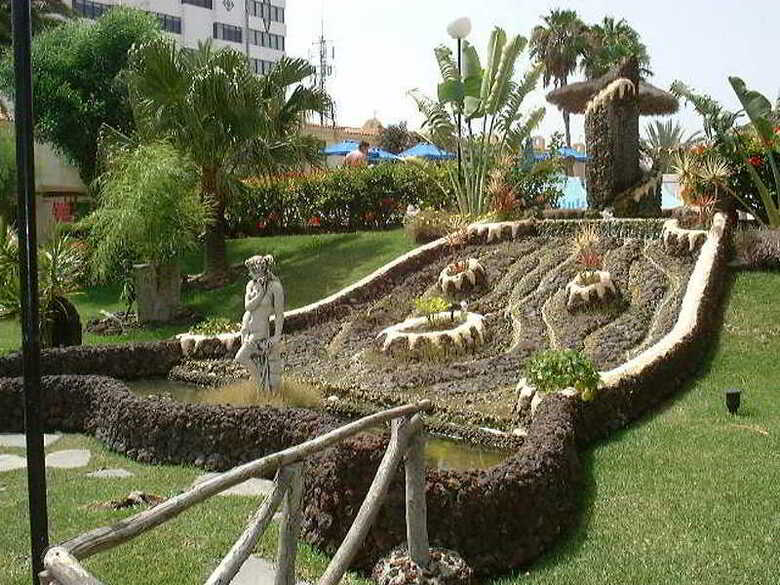 Apartamentos Jard�n Del Sol