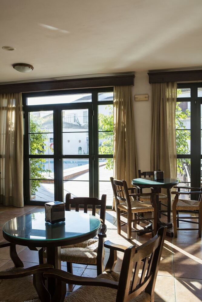 Hotel Sierra Y Cal