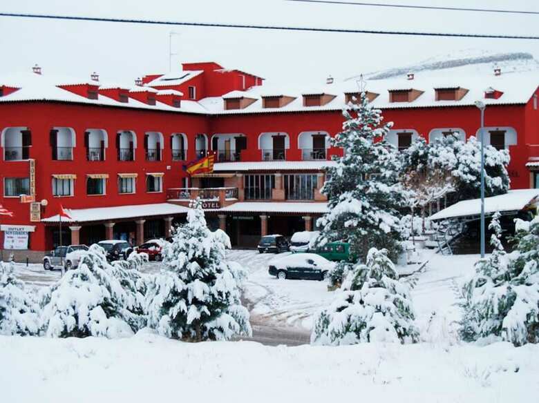 Hotel La Rueda