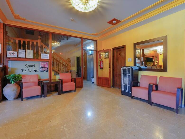 Hotel La Rueda